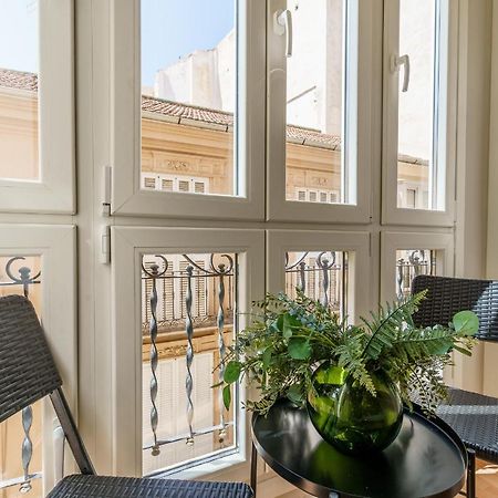 Bright Two-Bedroom Apartment In The Historic Center Malaga Zewnętrze zdjęcie